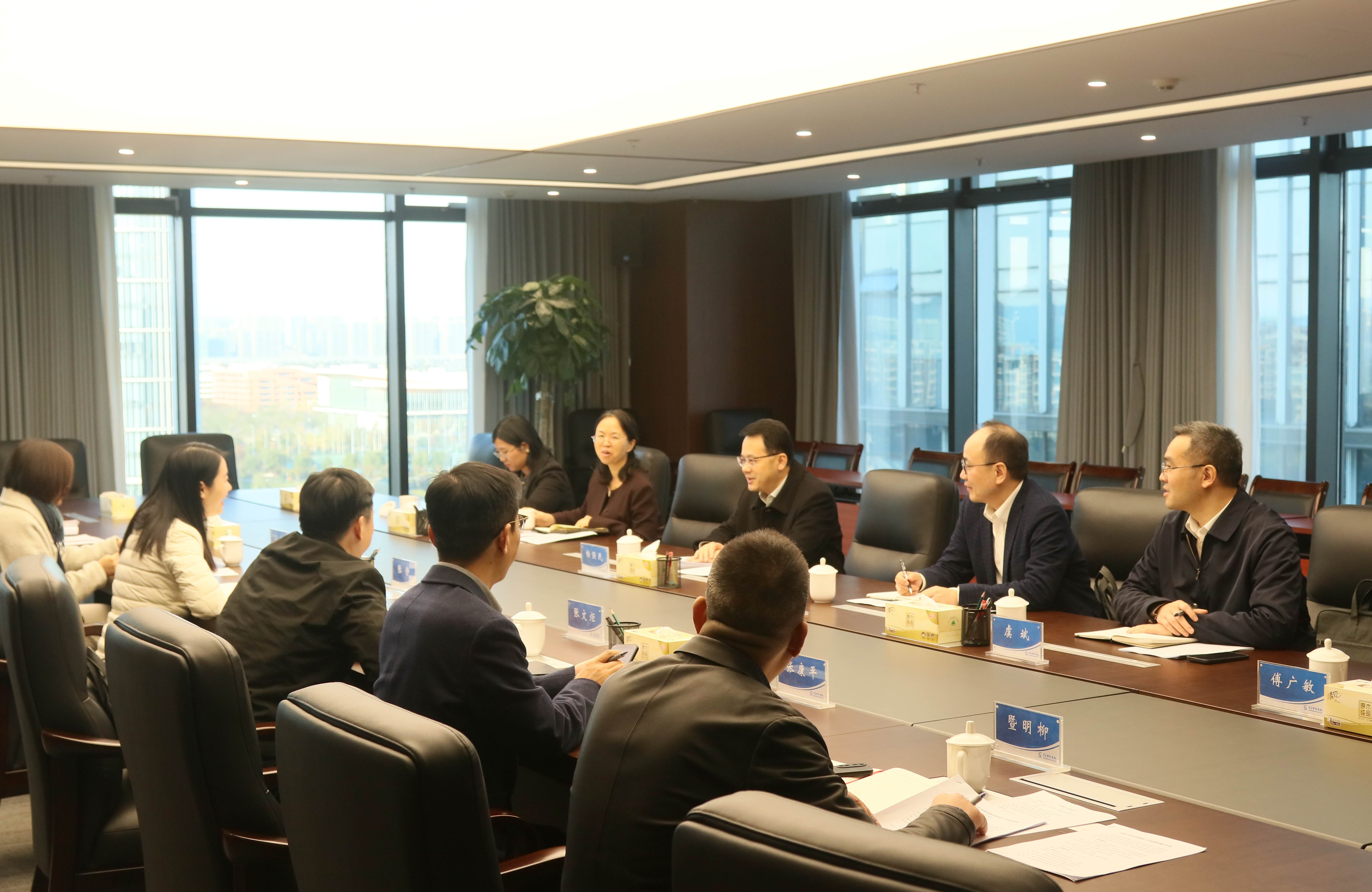 楊強(qiáng)民赴基層宣講黨的二十屆四中全會(huì)精神